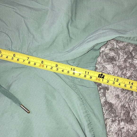 LL bean Sz small elastic bottom crop pants - Picture 8 of 9